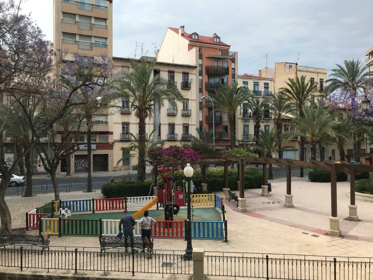 La Casa De Los Espejos Alicante Exterior foto